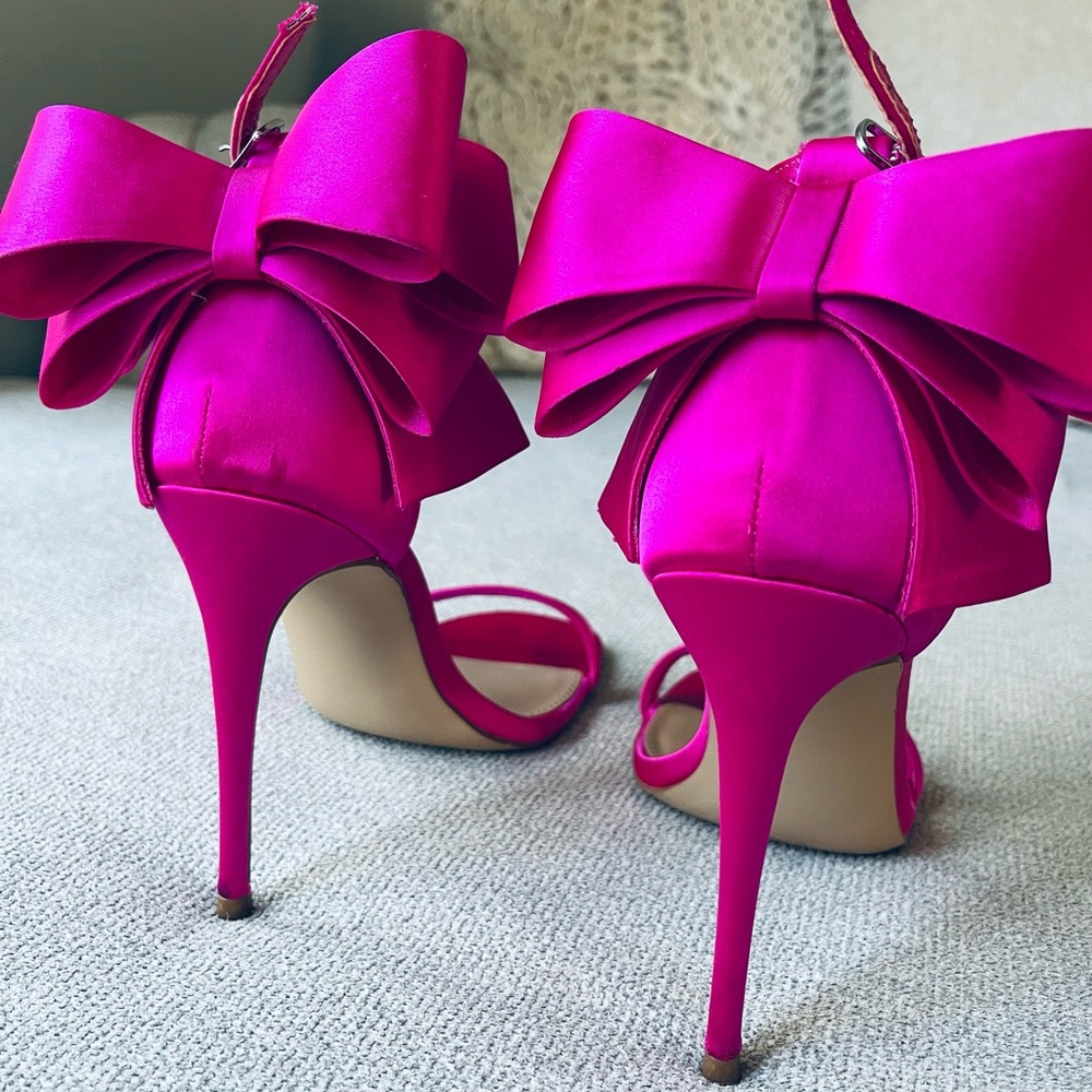 Steve Madden Pink Bow Heels